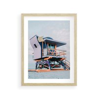 Plakat w ramie 40x50 - Plażowa Kolorystyka: Budka Ratownika w Pastelach - pastelowa budka ratownika, plaża Miami - rama drewno