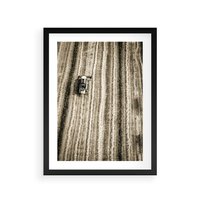 Plakat w ramie 30x40 - Sepia na Polu - kombajn, pole - rama czarna