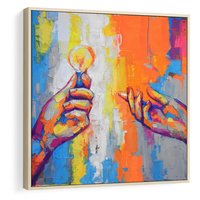 Obraz w ramie 80x80 - Refrakcje wewnętrznego światła - abstrakcyjne dzieło, dłoń trzyma żarówkę - rama drewno