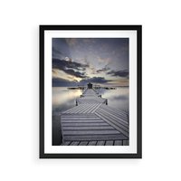 Plakat w ramie 50x70 - Spokój nad Jeziorem - pomost, jezioro - rama czarna