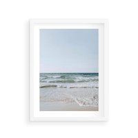 Plakat w ramie 50x70 - Spokój nad Brzegiem - plaża, morze - rama biała