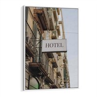 Obraz w ramie 50x70 - Magiczne Spacery - hotel, uliczka - rama biała