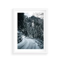 Plakat w ramie 50x70 - Zimowa Przygoda - zima w górach, droga - rama biała