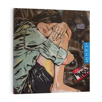 Obraz na płótnie 30x30 - Kobieta wśród graffiti - kobieta, graffiti