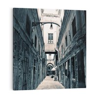 Obraz na płótnie 60x60 - Odkryj tajemnice miasta - uliczka, perspektywa