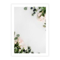 Plakat bez ramy 40x50 - Kompozycja z Białych Róż i Eukaliptusa - kompozycja z białych kwiatów na białym tle, róże
