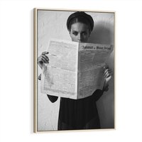 Obraz w ramie 80x120 - Nowe Wiadomości - retro zdjęcie, czarno białe - rama drewno